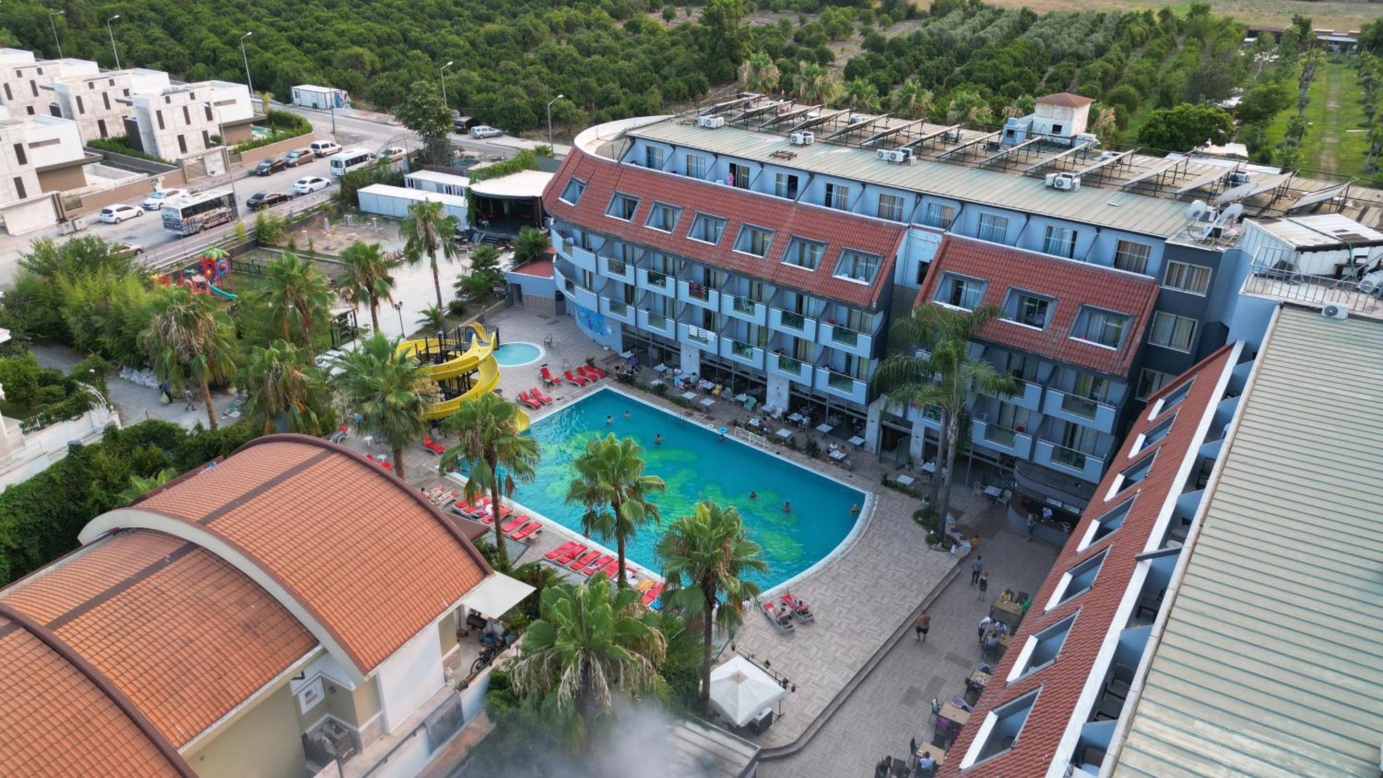 Готель Dedeman 5*