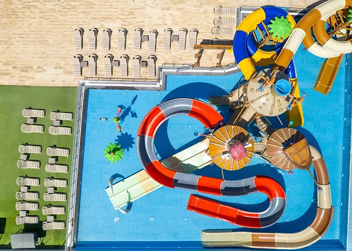 Dedeman Kemer Resort